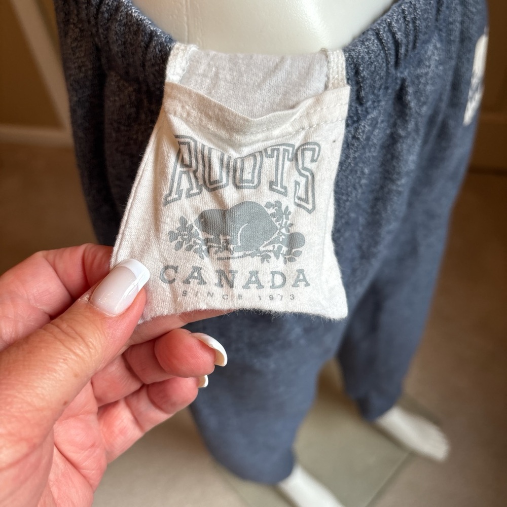 Blue ROOTS sweatpants - Picture 5 of 7
